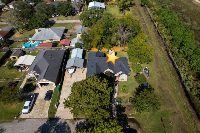 4704 Donald Street, Seabrook, TX 77586