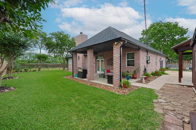 4704 Donald Street, Seabrook, TX 77586