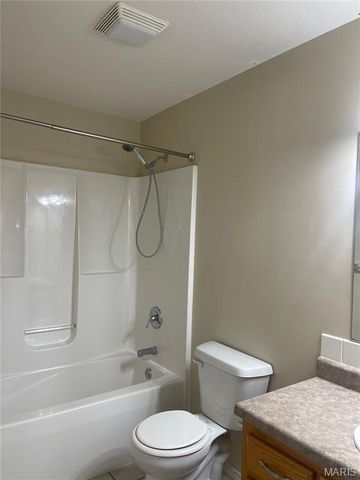 19545 Lenox Lane, Waynesville, MO 65583