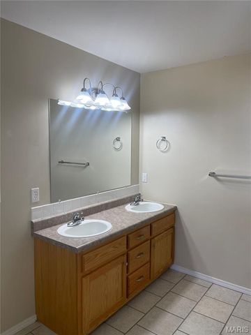 19545 Lenox Lane, Waynesville, MO 65583