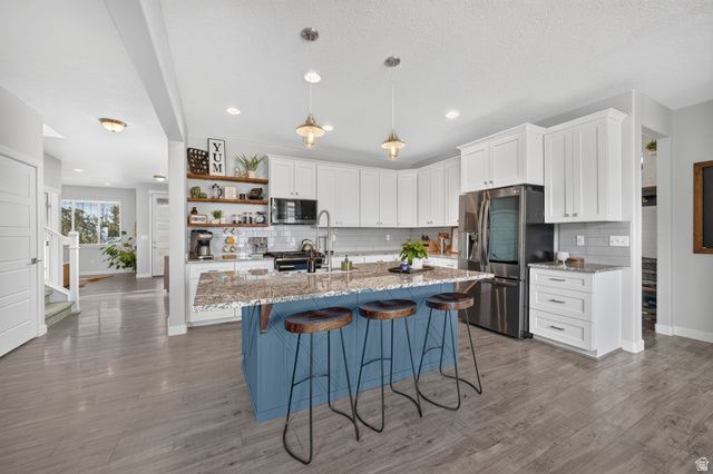 21 E HERON HILLS AVE, Saratoga Springs, UT 84045