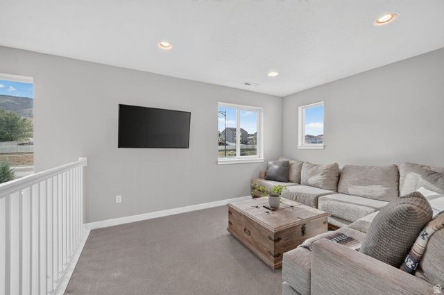 21 E HERON HILLS AVE, Saratoga Springs, UT 84045