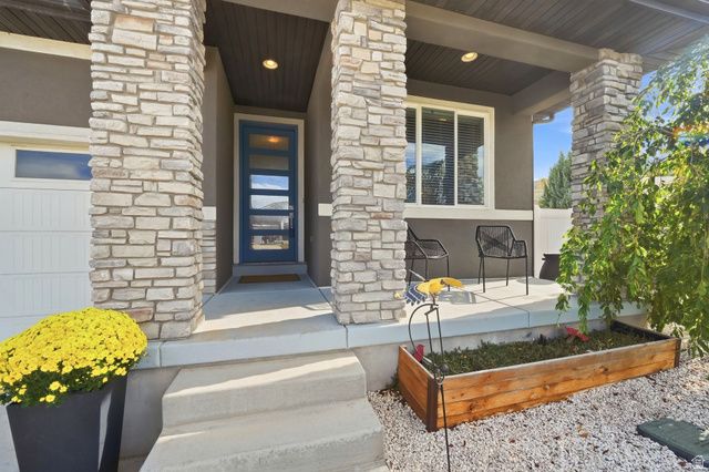 21 E HERON HILLS AVE, Saratoga Springs, UT 84045