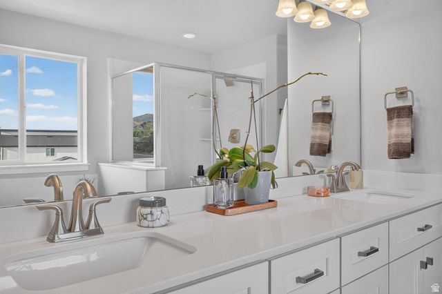 21 E HERON HILLS AVE, Saratoga Springs, UT 84045