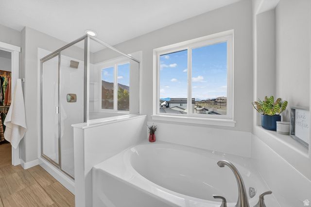 21 E HERON HILLS AVE, Saratoga Springs, UT 84045
