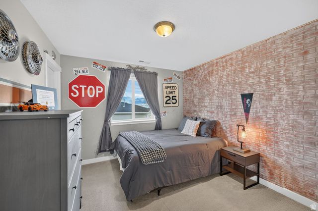 21 E HERON HILLS AVE, Saratoga Springs, UT 84045