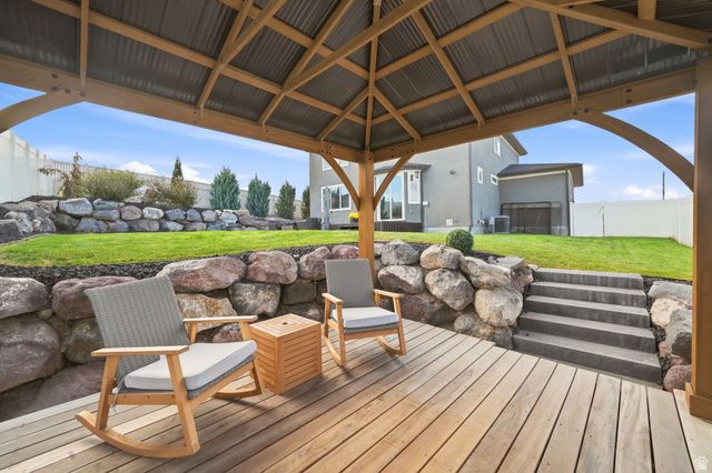 21 E HERON HILLS AVE, Saratoga Springs, UT 84045
