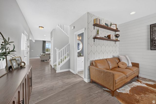 21 E HERON HILLS AVE, Saratoga Springs, UT 84045
