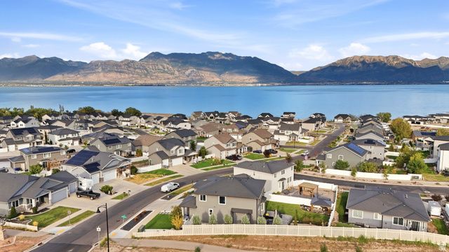 21 E HERON HILLS AVE, Saratoga Springs, UT 84045