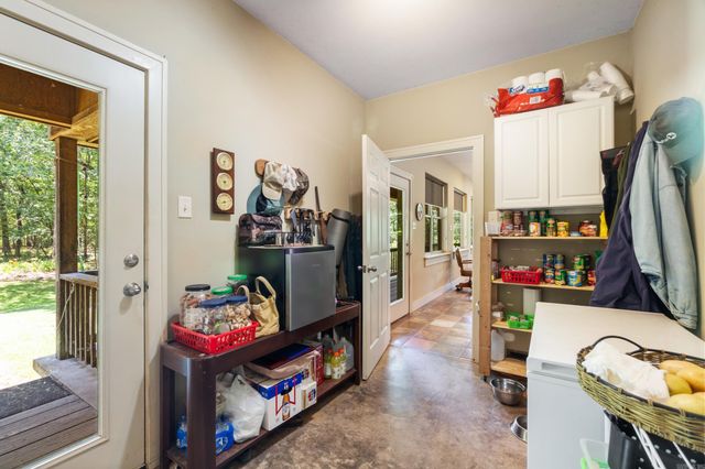 290 MILL POND RD, Conway, AR 72034