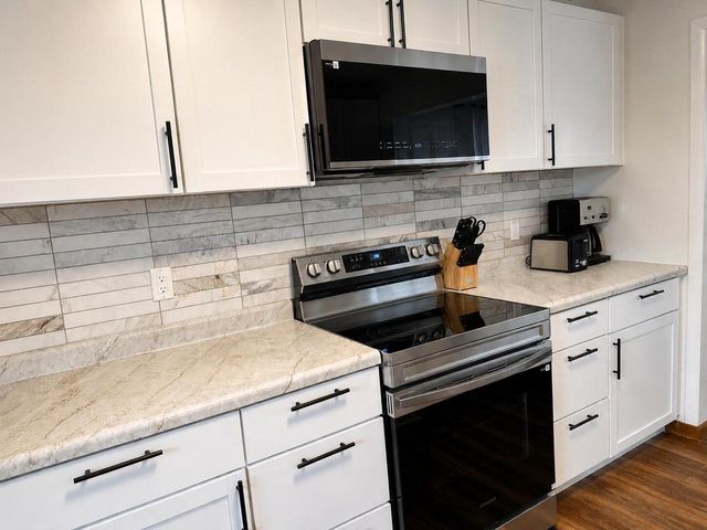 1147 Logan AVENUE, Sheboygan, WI 53083