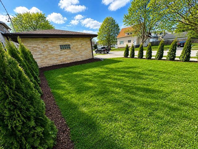 1147 Logan AVENUE, Sheboygan, WI 53083