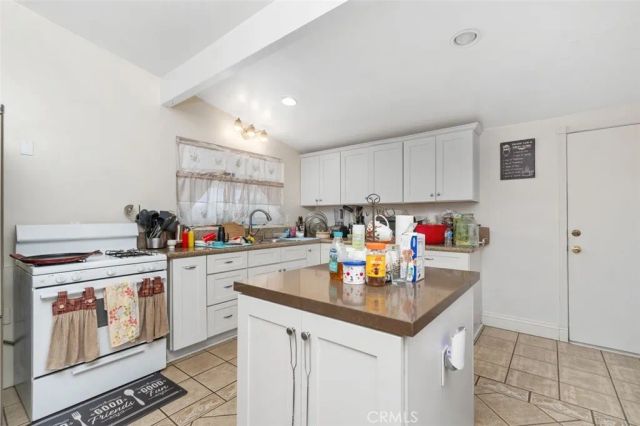 2113 W Niobe, Anaheim, CA 92804