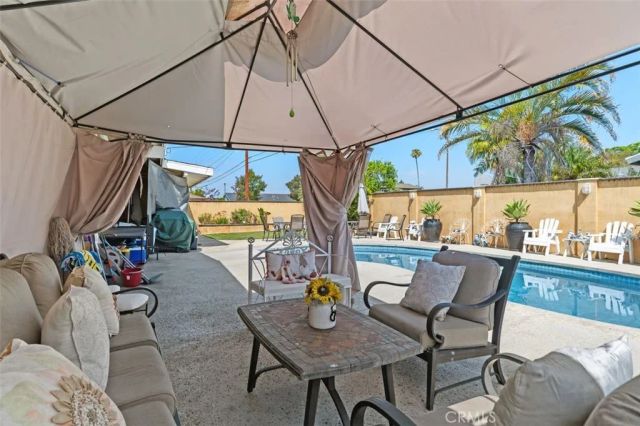 2113 W Niobe, Anaheim, CA 92804