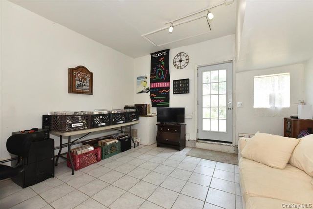 35 E 6th Street, Patchogue, NY 11772