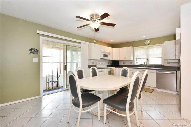 35 E 6th Street, Patchogue, NY 11772