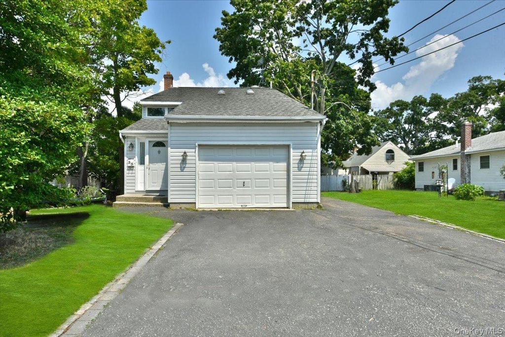 35 E 6th Street, Patchogue, NY 11772