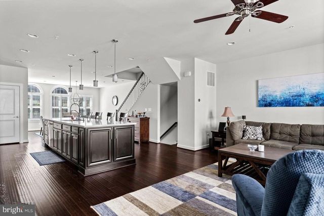 43386 WHITEHEAD TER, Ashburn, VA 20148