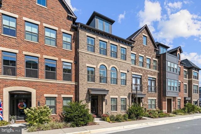 43386 WHITEHEAD TER, Ashburn, VA 20148