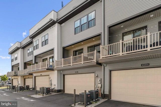 43386 WHITEHEAD TER, Ashburn, VA 20148