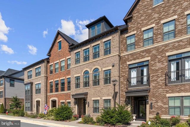43386 WHITEHEAD TER, Ashburn, VA 20148