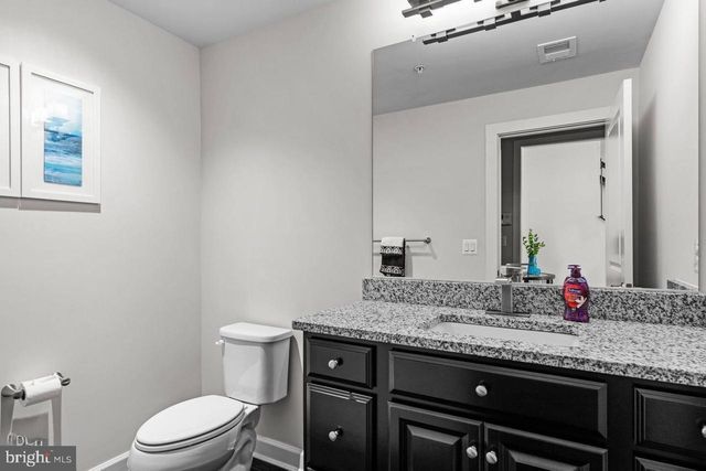 43386 WHITEHEAD TER, Ashburn, VA 20148
