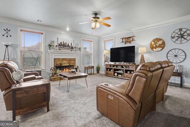 2040 Hatteras Way NW, Atlanta, GA 30318