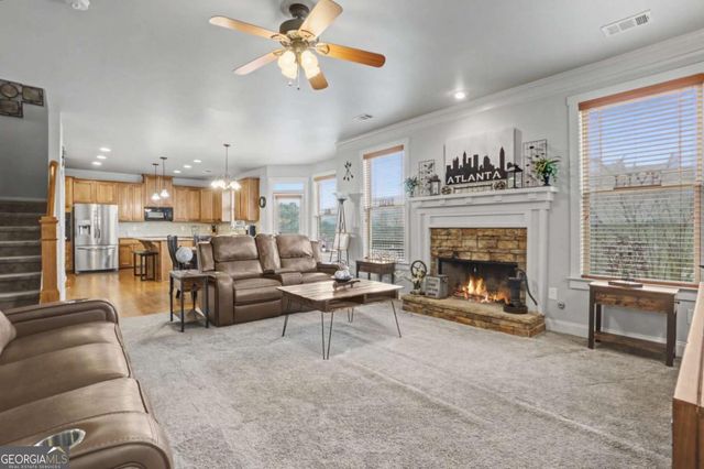 2040 Hatteras Way NW, Atlanta, GA 30318