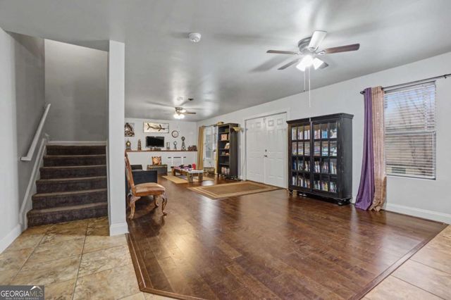 2040 Hatteras Way NW, Atlanta, GA 30318