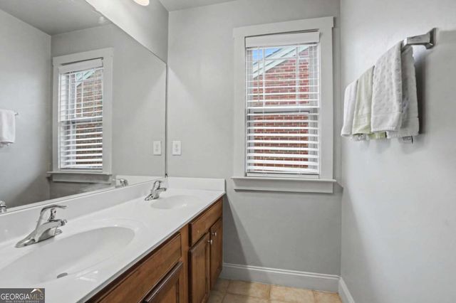 2040 Hatteras Way NW, Atlanta, GA 30318