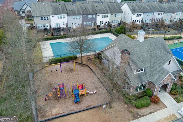 2040 Hatteras Way NW, Atlanta, GA 30318