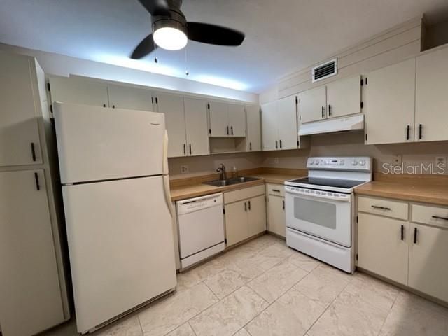 5400 34TH STREET W E8, Bradenton, FL 34210