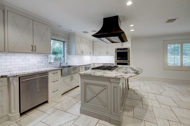 14123 Carolcrest Circle, Houston, TX 77079