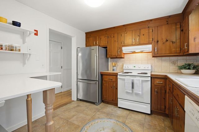 68 Long Hill Rd, Dennis, MA 02638
