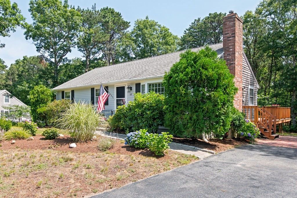 68 Long Hill Rd, Dennis, MA 02638