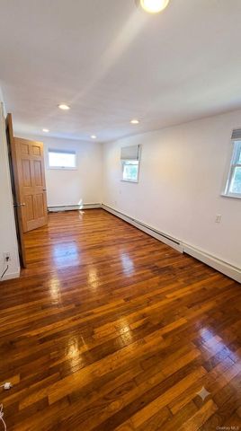 623 Nimrod Court, North Babylon, NY 11703