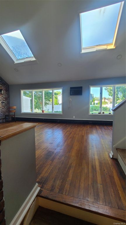 623 Nimrod Court, North Babylon, NY 11703 — photo 2