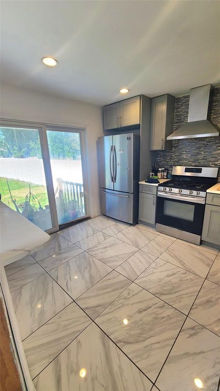 623 Nimrod Court, North Babylon, NY 11703 — photo 4
