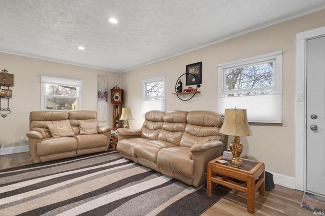 303 E Chippewa Avenue, South Bend, IN 46614