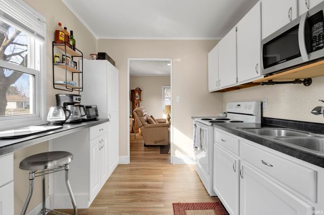 303 E Chippewa Avenue, South Bend, IN 46614