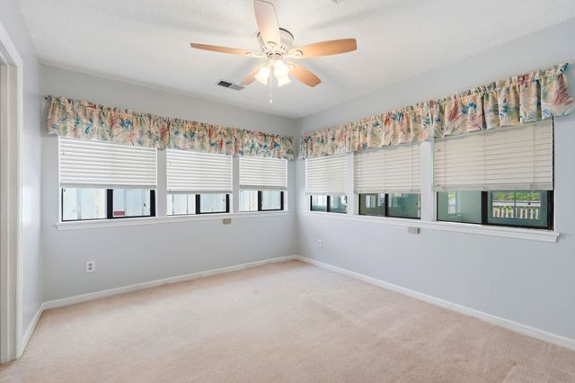 129 Hickory Dr., Conway, SC 29526