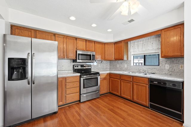 129 Hickory Dr., Conway, SC 29526