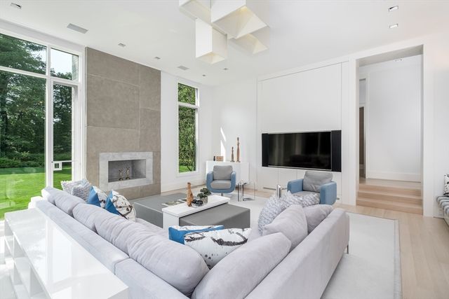 70 Possum Rd, Weston, MA 02493