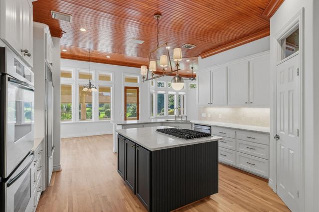 25722 Haven Lake Drive, Tomball, TX 77375