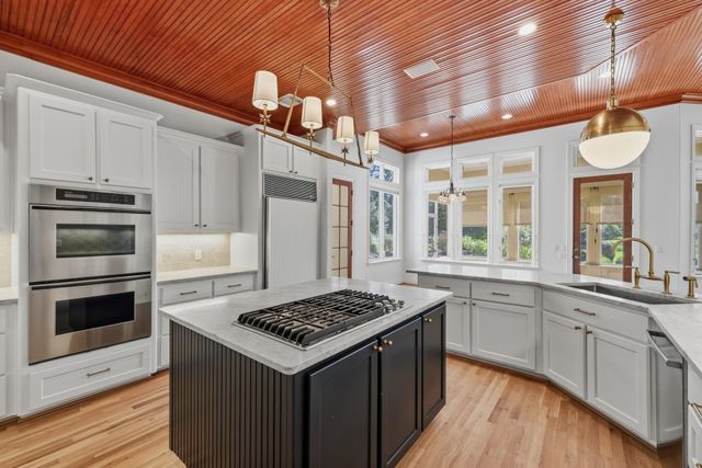 25722 Haven Lake Drive, Tomball, TX 77375