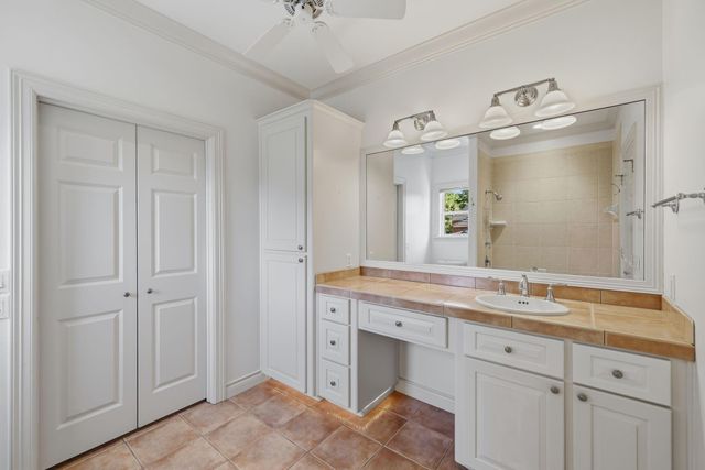25722 Haven Lake Drive, Tomball, TX 77375