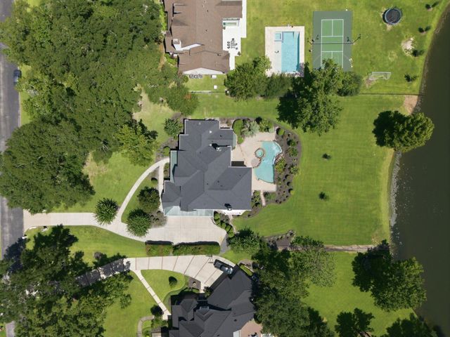 25722 Haven Lake Drive, Tomball, TX 77375