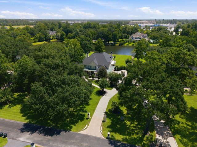 25722 Haven Lake Drive, Tomball, TX 77375