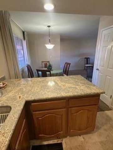 12212 N Paradise Village Parkway S Apt 231, Phoenix, AZ 85032