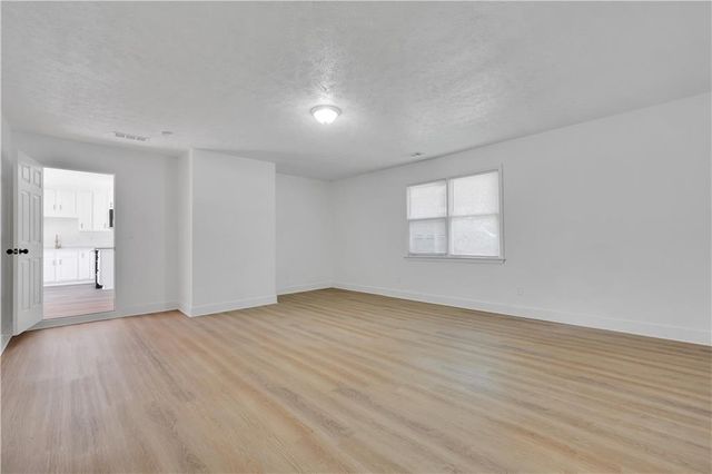 1187 Dixie Road, Covington, GA 30014